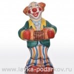 Скульптура "Клоун с гармошкой" Гжель