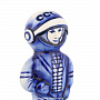 Фарфоровая статуэтка "Космонавт" Гжель , фотография 4. Интернет-магазин ЛАВКА ПОДАРКОВ