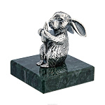 Статуэтка "Кролик с морковкой". Серебро 925*