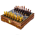 Шахматный ларец с инкрустацией и фигурами из янтаря