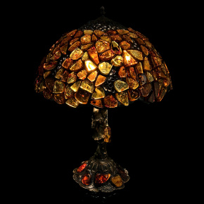 Настольная лампа из янтаря и бронзы, фотография 0. Интернет-магазин ЛАВКА ПОДАРКОВ