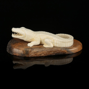 Скульптура из кости "Крокодил" , фотография 0. Интернет-магазин ЛАВКА ПОДАРКОВ