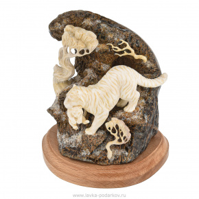 Скульптура из кости "Тигрица с тигренком", фотография 0. Интернет-магазин ЛАВКА ПОДАРКОВ