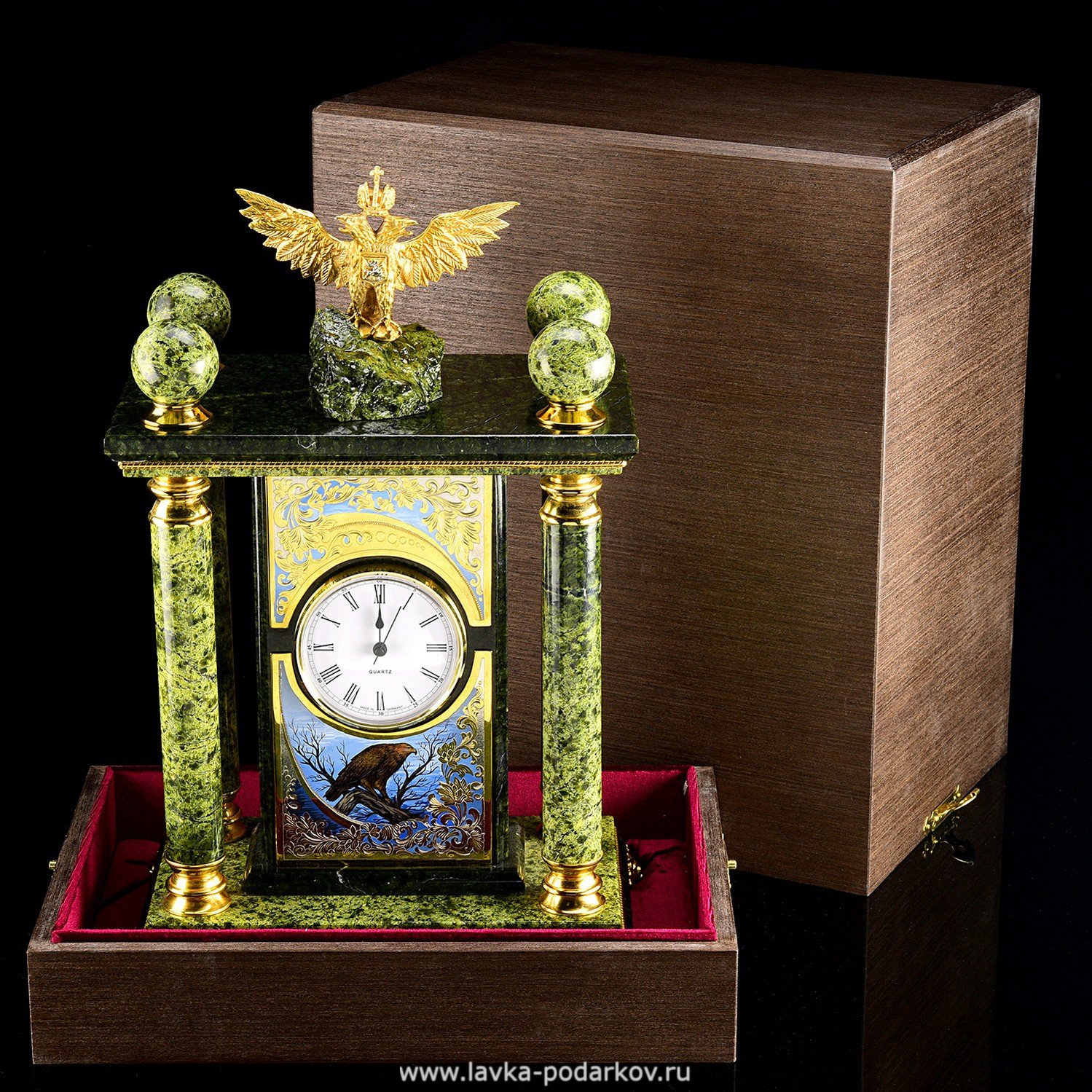 Магазины часов златоуст. Каминные часы из змеевика. Часы Златоуст. Часы из Златоуста. Часы Златоустовского часового.
