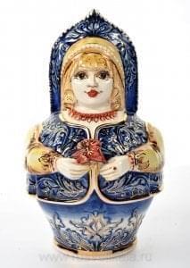 0013030-1,5л Фарфор ШТОФ "Матрешка" в цвете и золоте  1,5л в комплекте 