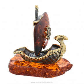 Статуэтка с янтарем "Корабль Ладья", фотография 0. Интернет-магазин ЛАВКА ПОДАРКОВ