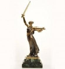 11809/29см Бронза Статуэтка "В память о Сталинграде" Змеевик (4.230)