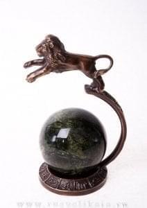 7580 Бронза статуэтка Знак зодиака "ЛЕВ" (змеевик, бронза патинированная) 