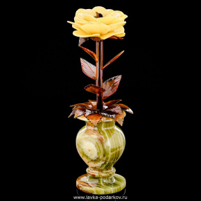 Сувенир "Роза в вазе" (янтарь, оникс), фотография 0. Интернет-магазин ЛАВКА ПОДАРКОВ