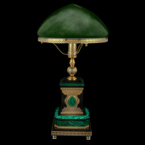 Лампа настольная кабинетная на малахитовой подставке. Златоуст, фотография 0. Интернет-магазин ЛАВКА ПОДАРКОВ