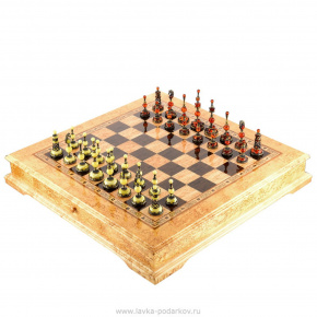  Шахматы деревянные из карельской березы (фигуры из янтаря) , фотография 0. Интернет-магазин ЛАВКА ПОДАРКОВ