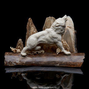 Скульптура из бивня мамонта "Волк", фотография 0. Интернет-магазин ЛАВКА ПОДАРКОВ
