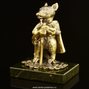 Бронзовая статуэтка "Крыса-воин на монетах", фотография 0. Интернет-магазин ЛАВКА ПОДАРКОВ
