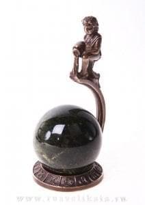 7586 Бронза статуэтка Знак зодиака "ВОДОЛЕЙ" (змеевик, бронза патинированная) 