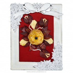 Настольное янтарное панно "Открытка с цветами" 23х18 см, фотография 0. Интернет-магазин ЛАВКА ПОДАРКОВ