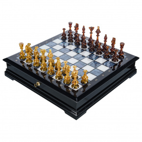 Шахматы с перламутром и янтарными фигурами 45х45 см, фотография 0. Интернет-магазин ЛАВКА ПОДАРКОВ