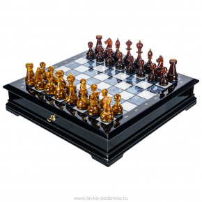 Шахматы с перламутром и янтарными фигурами "Питер" 45х45 см, фотография 0. Интернет-магазин ЛАВКА ПОДАРКОВ