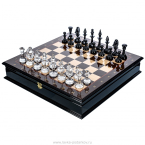 Деревянный шахматный ларец с хрустальными фигурами 48х48 см, фотография 0. Интернет-магазин ЛАВКА ПОДАРКОВ