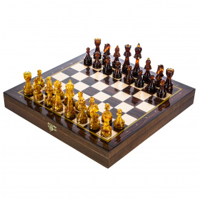 Шахматы деревянные с янтарными фигурами 37х37 см, фотография 0. Интернет-магазин ЛАВКА ПОДАРКОВ
