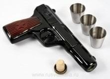 0013072-Нб  Фарфор штоф в наборе "По стрелковому делу" С РЮМКАМИ  