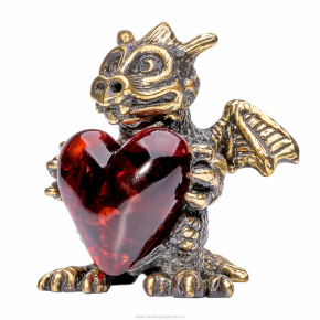 Статуэтка с янтарем "Дракон с сердцем", фотография 0. Интернет-магазин ЛАВКА ПОДАРКОВ