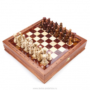 Шахматы из камня в ларце 32*32 см "Европейские", фотография 0. Интернет-магазин ЛАВКА ПОДАРКОВ