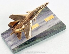 Скульптура самолета "Взлёт", фотография 0. Интернет-магазин ЛАВКА ПОДАРКОВ