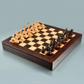 Шахматы деревянные Карпова "Непобедимые", фотография 0. Интернет-магазин ЛАВКА ПОДАРКОВ