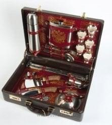 8691 Набор "Подарочный" для пикника 024/К в кейсе