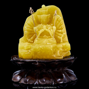 Скульптура из натурального янтаря "Богиня Гуань Инь 1000 рук", фотография 0. Интернет-магазин ЛАВКА ПОДАРКОВ