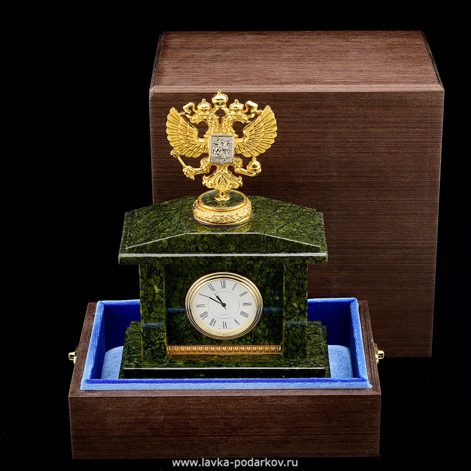Магазины часов златоуст. Каминные часы из змеевика. Часы настольные Златоуст. Часы Златоустовские металлические. Российские часы позолоченные с гербом.