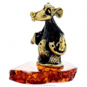 Статуэтка с янтарем "Мышь запасливый" (коньячный), фотография 0. Интернет-магазин ЛАВКА ПОДАРКОВ