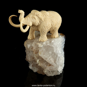Скульптура из кости "Мамонт". Бивень мамонта, аметист, фотография 0. Интернет-магазин ЛАВКА ПОДАРКОВ
