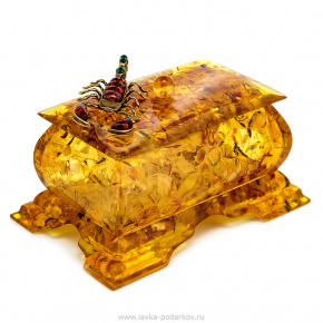 Шкатулка из янтаря прямоугольная "Скорпион", фотография 0. Интернет-магазин ЛАВКА ПОДАРКОВ
