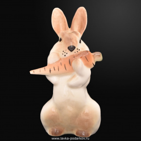 Скульптура "Заяц с морковкой", фотография 0. Интернет-магазин ЛАВКА ПОДАРКОВ