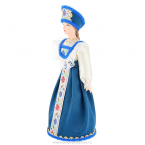 Фарфоровая кукла "Традиционный девичий праздничный костюм", фотография 0. Интернет-магазин ЛАВКА ПОДАРКОВ