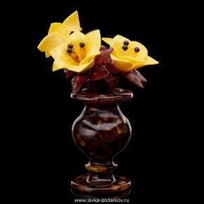 Сувенир из янтаря "Лилии в вазе", фотография 0. Интернет-магазин ЛАВКА ПОДАРКОВ