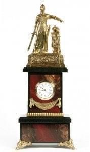 5378 Нат.камень  Каминные часы "Россия" яшма (3084)