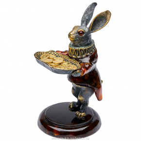 Скульптура из янтаря и бронзы "Кролик. Живи по-царски", фотография 0. Интернет-магазин ЛАВКА ПОДАРКОВ