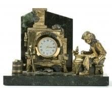 0010625 Бронза Часы настольные "Мастер"Змеевик (1.02)