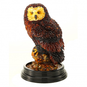 Скульптура из янтаря "Мудрая сова", фотография 0. Интернет-магазин ЛАВКА ПОДАРКОВ