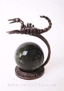 7583 Бронза статуэтка Знак зодиака "СКОРПИОН" (змеевик, бронза патинированная) 