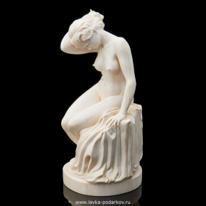Скульптура из кости "Женщина", фотография 0. Интернет-магазин ЛАВКА ПОДАРКОВ