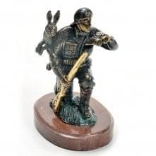 9769/РЛЗ Бронза Скульптура "Охотник" Эмаль, подставка-мрамор 16см