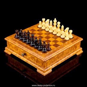 Шахматы в ларце из березового капа с фигурами из янтаря "Мини", фотография 0. Интернет-магазин ЛАВКА ПОДАРКОВ