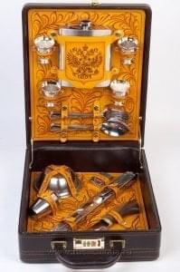 7962 Набор "Подарочный" для пикника 026/P в кейсе