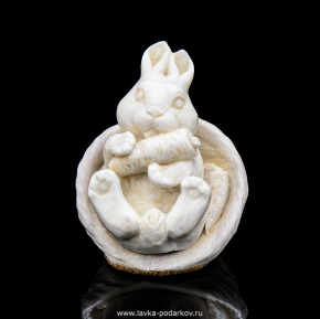 Скульптура из кости "Кролик в люльке", фотография 0. Интернет-магазин ЛАВКА ПОДАРКОВ