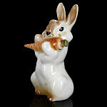 0032118/82.01963.00.1 ЛФЗ СКУЛЬПТУРА "Заяц с морковкой 2" МН1