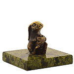 0034527/ФР Бронза Сувенир Статуэтка "ЗАЯЦ С МОРКОВКОЙ" Бронза, Змеевик