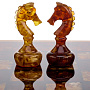 Шахматы с инкрустацией и фигурами из янтаря 37х37 см, фотография 4. Интернет-магазин ЛАВКА ПОДАРКОВ